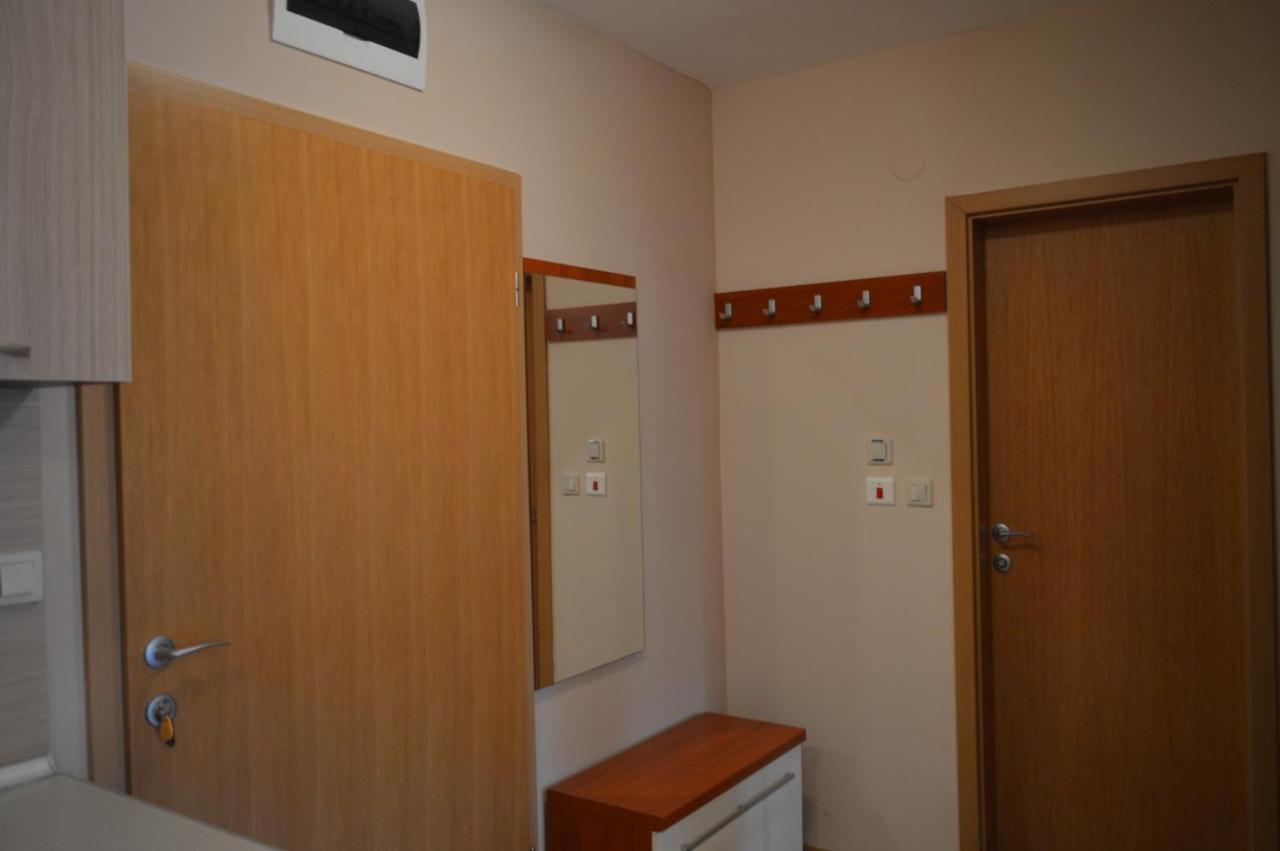 Stylish 1 Bedroom Apartment In Aspen Golf Resort 반스코 외부 사진